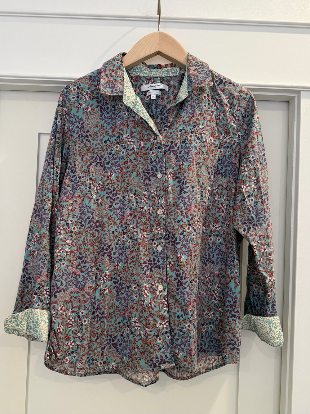 Foxcroft Floral Print Non-Iron Fitted Button Down